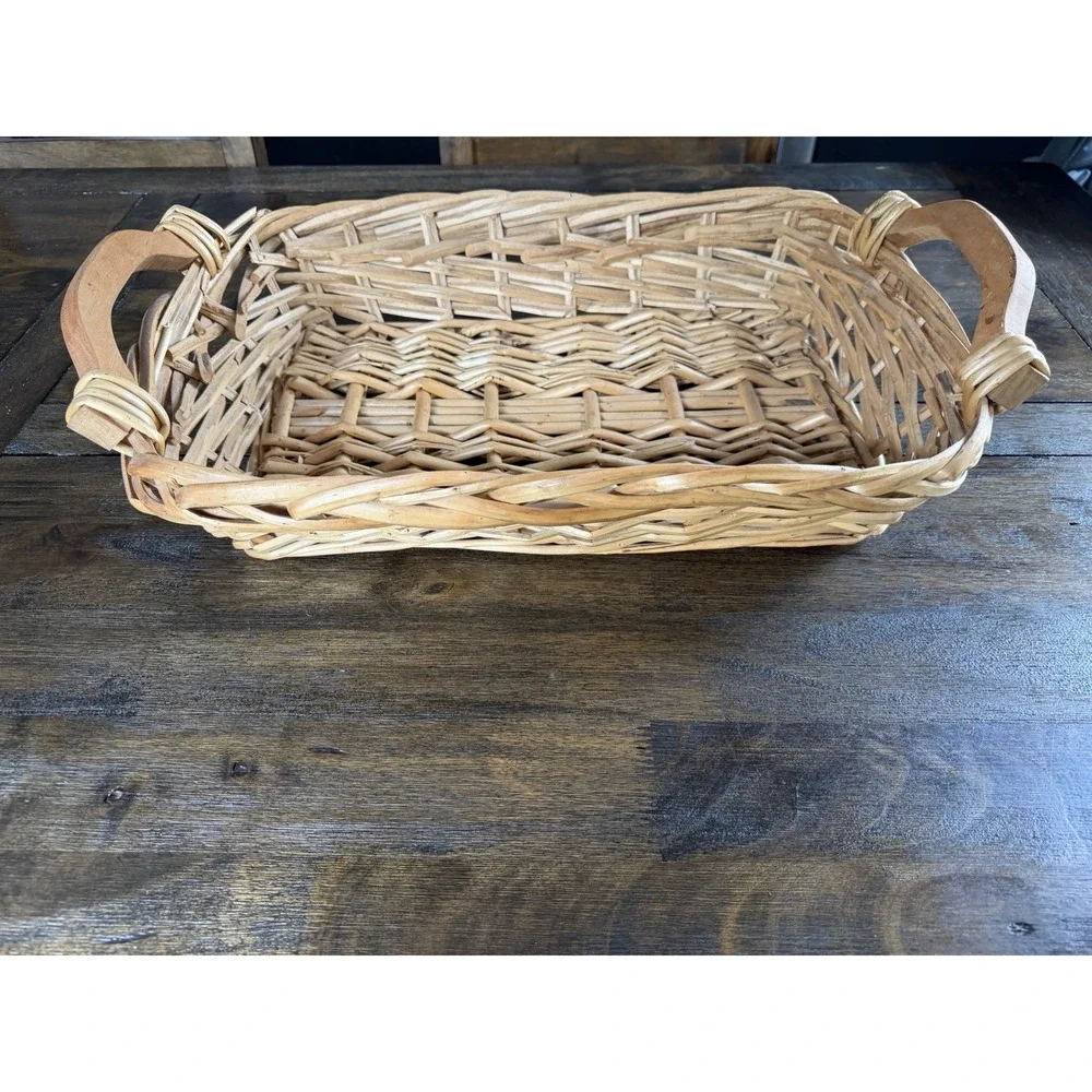 Vintage Wicker Serving Basket Tray w Handles 18